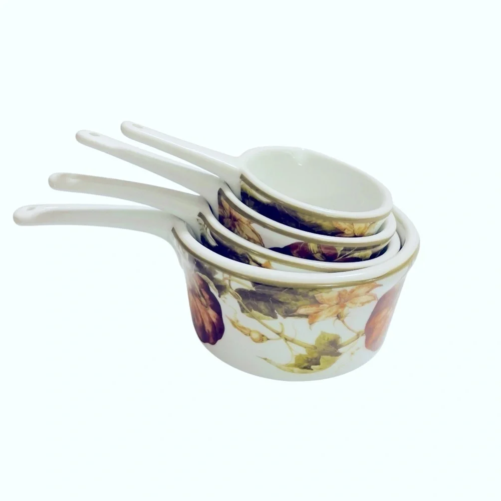 Williams Sonoma Botanical Pumpkin 4 Piece Ceramic Measuring Cup Set